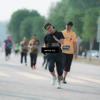 Runner Photo 6436901