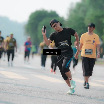 Runner Photo 6436914