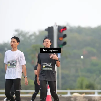 Runner Photo 6436917