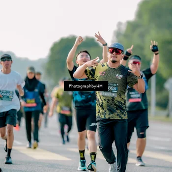 Runner Photo 6436951