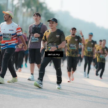 Runner Photo 6436953