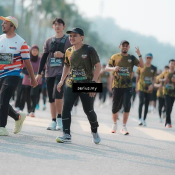 Runner Photo 6436964
