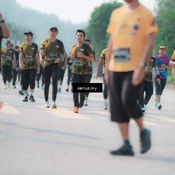 Runner Photo 6436993