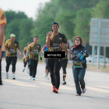 Runner Photo 6437002