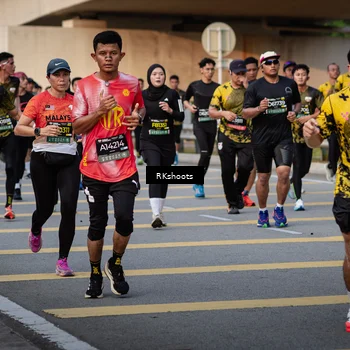 Runner Photo 6437003