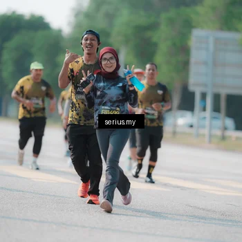 Runner Photo 6437023