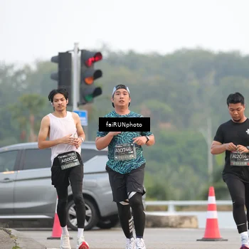 Runner Photo 6437030