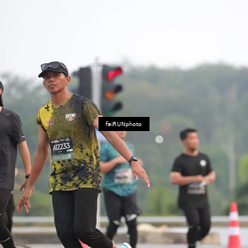 Runner Photo 6437060