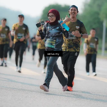Runner Photo 6437088