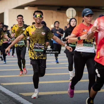 Runner Photo 6437100