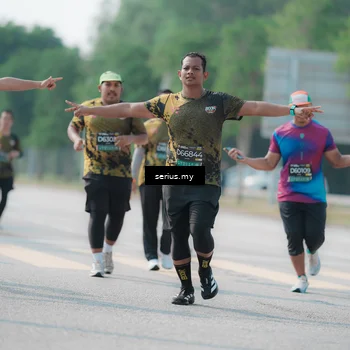Runner Photo 6437128