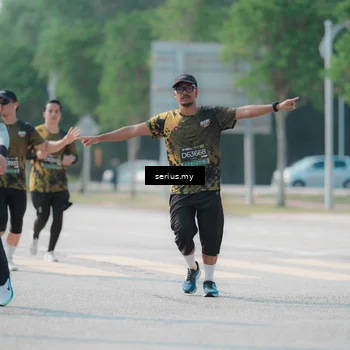 Runner Photo 6437206