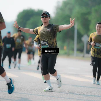 Runner Photo 6437263
