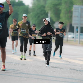 Runner Photo 6437405