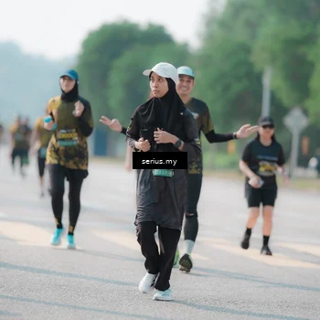 Runner Photo 6437431
