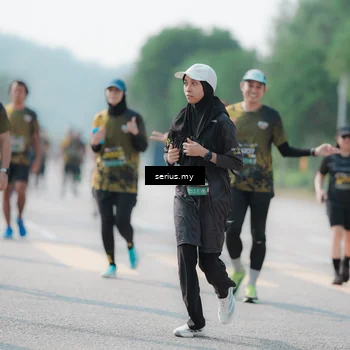 Runner Photo 6437451