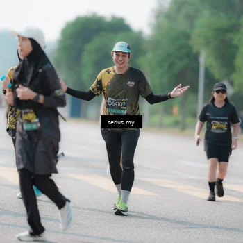 Runner Photo 6437459