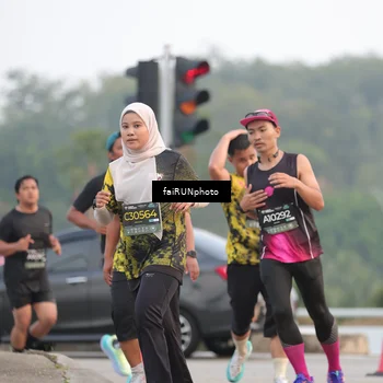 Runner Photo 6437464