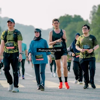 Runner Photo 6437472