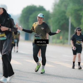 Runner Photo 6437474
