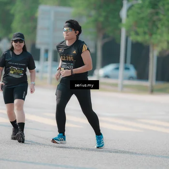 Runner Photo 6437504