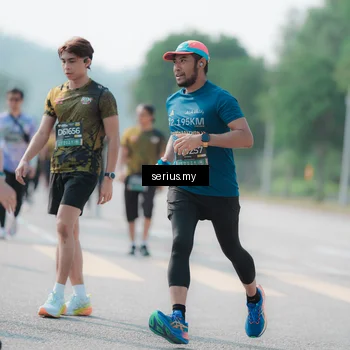 Runner Photo 6437544