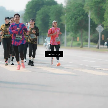 Runner Photo 6437595