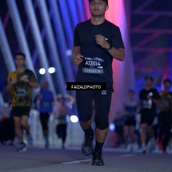 Runner Photo 6437612
