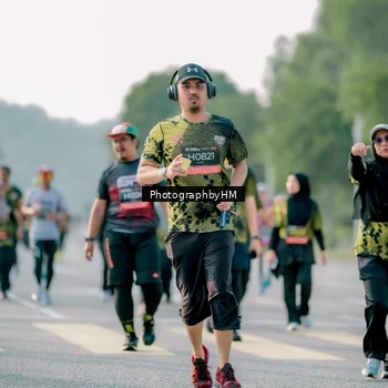 Runner Photo 6437620
