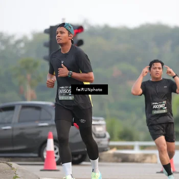 Runner Photo 6437625