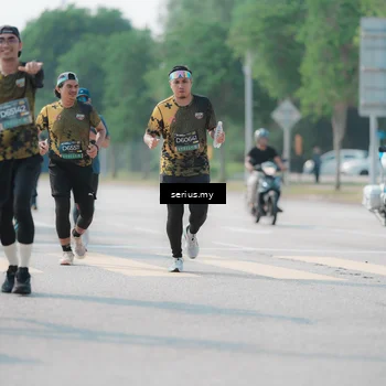 Runner Photo 6437663