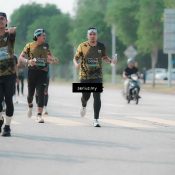Runner Photo 6437671