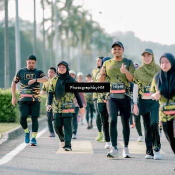 Runner Photo 6437676