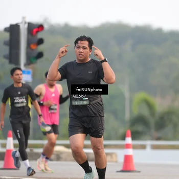 Runner Photo 6437688