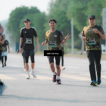 Runner Photo 6437750