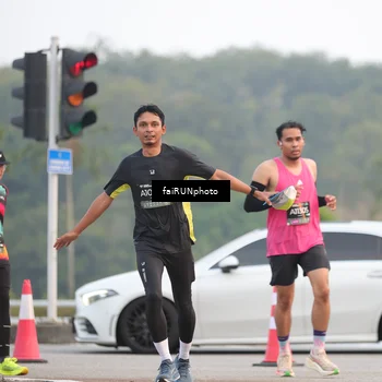 Runner Photo 6437763