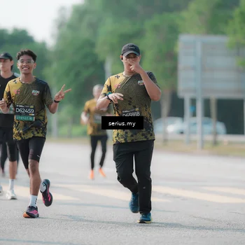Runner Photo 6437769