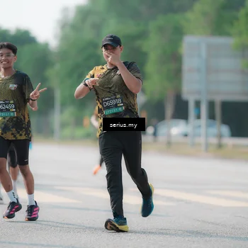 Runner Photo 6437773