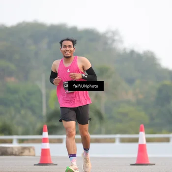 Runner Photo 6437799