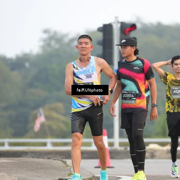 Runner Photo 6437877