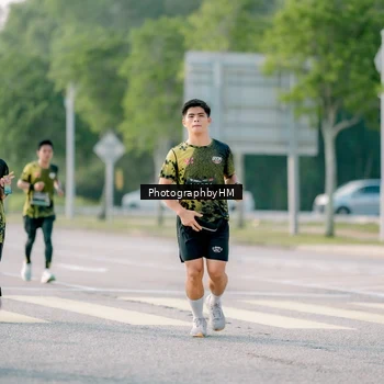 Runner Photo 6437888