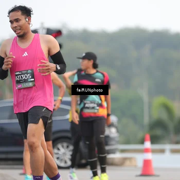 Runner Photo 6437892
