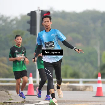 Runner Photo 6437918