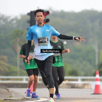 Runner Photo 6437925