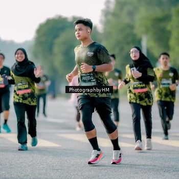 Runner Photo 6437933