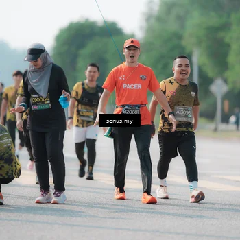 Runner Photo 6437998