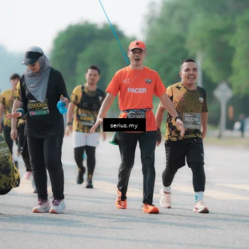 Runner Photo 6438003