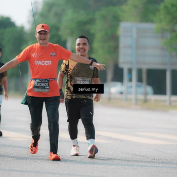 Runner Photo 6438008