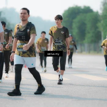 Runner Photo 6438024
