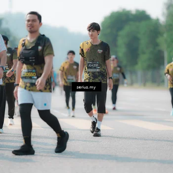Runner Photo 6438029